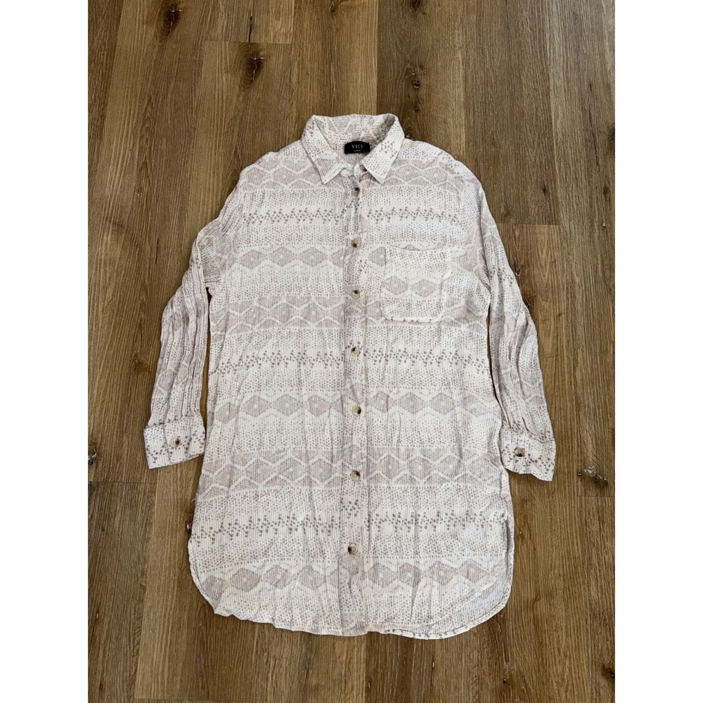 VICI Button Down Tunic Women Large Cream Tan Geometric Gauze Shirt‎ Boho Beachy
